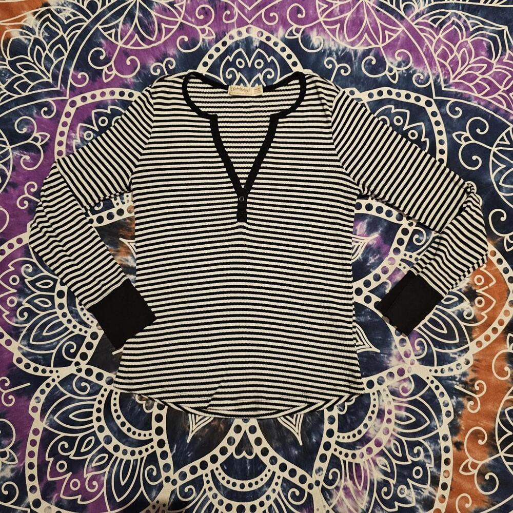 Faded Glory Women's Black and White Stripped Thermal Shirt